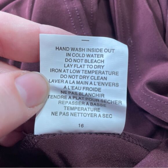 Sympli Asymmetrical‎ Layered Burgundy Top Size 6 - Picture 7 of 7